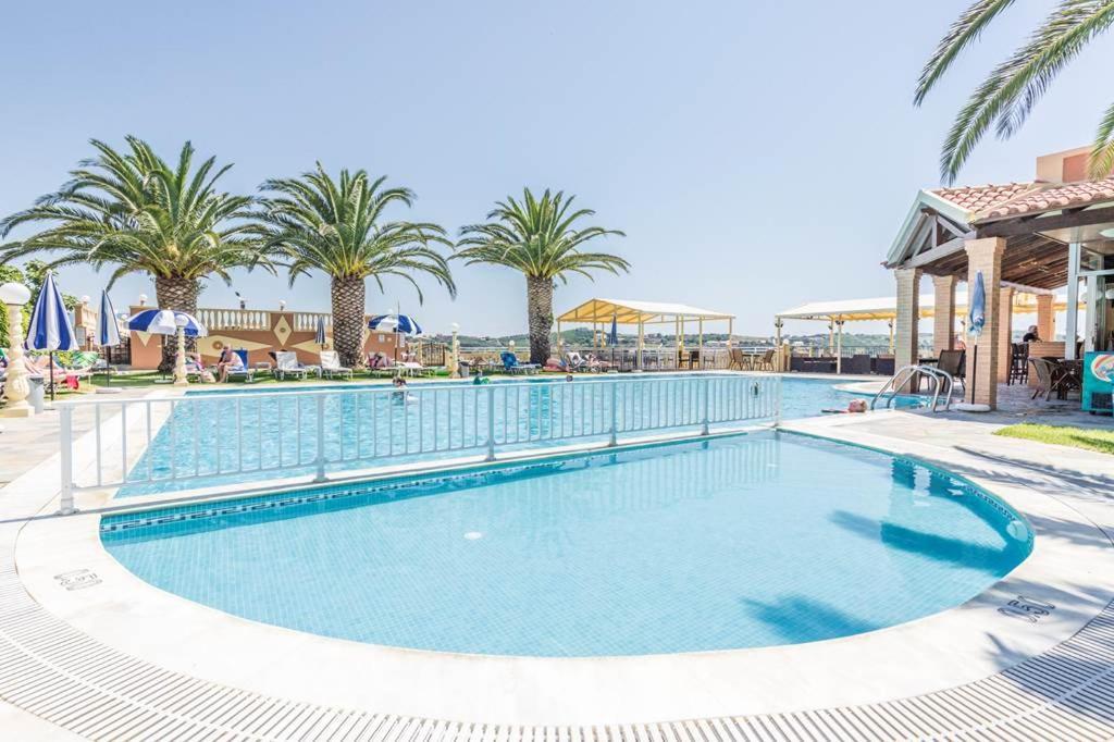 Kapetanios Apartments Άγιος Στέφανος Εξωτερικό φωτογραφία