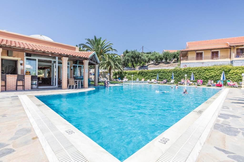 Kapetanios Apartments Άγιος Στέφανος Εξωτερικό φωτογραφία